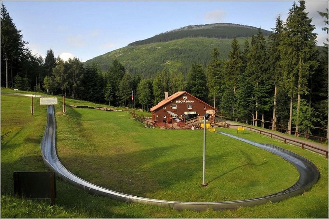 Profamily Hotel Top Бенецко Екстериор снимка