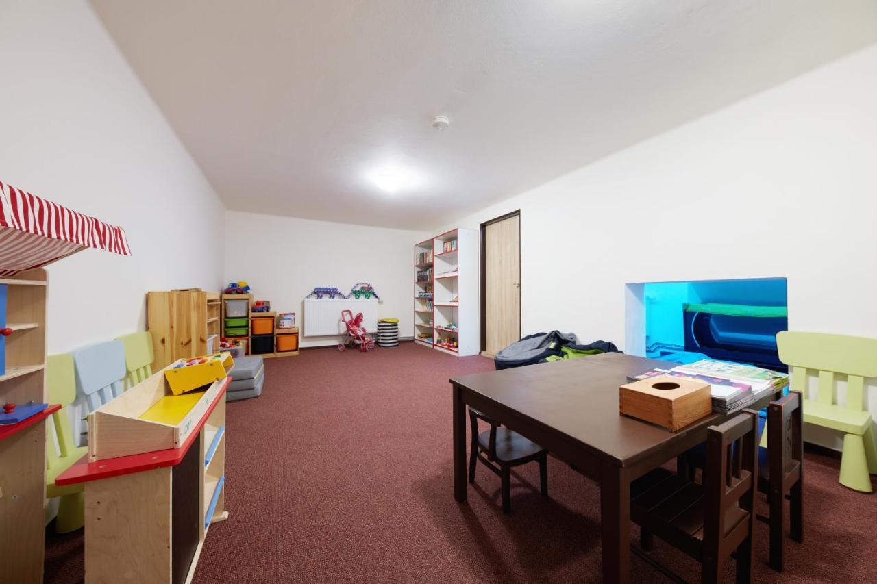 Profamily Hotel Top Бенецко Екстериор снимка