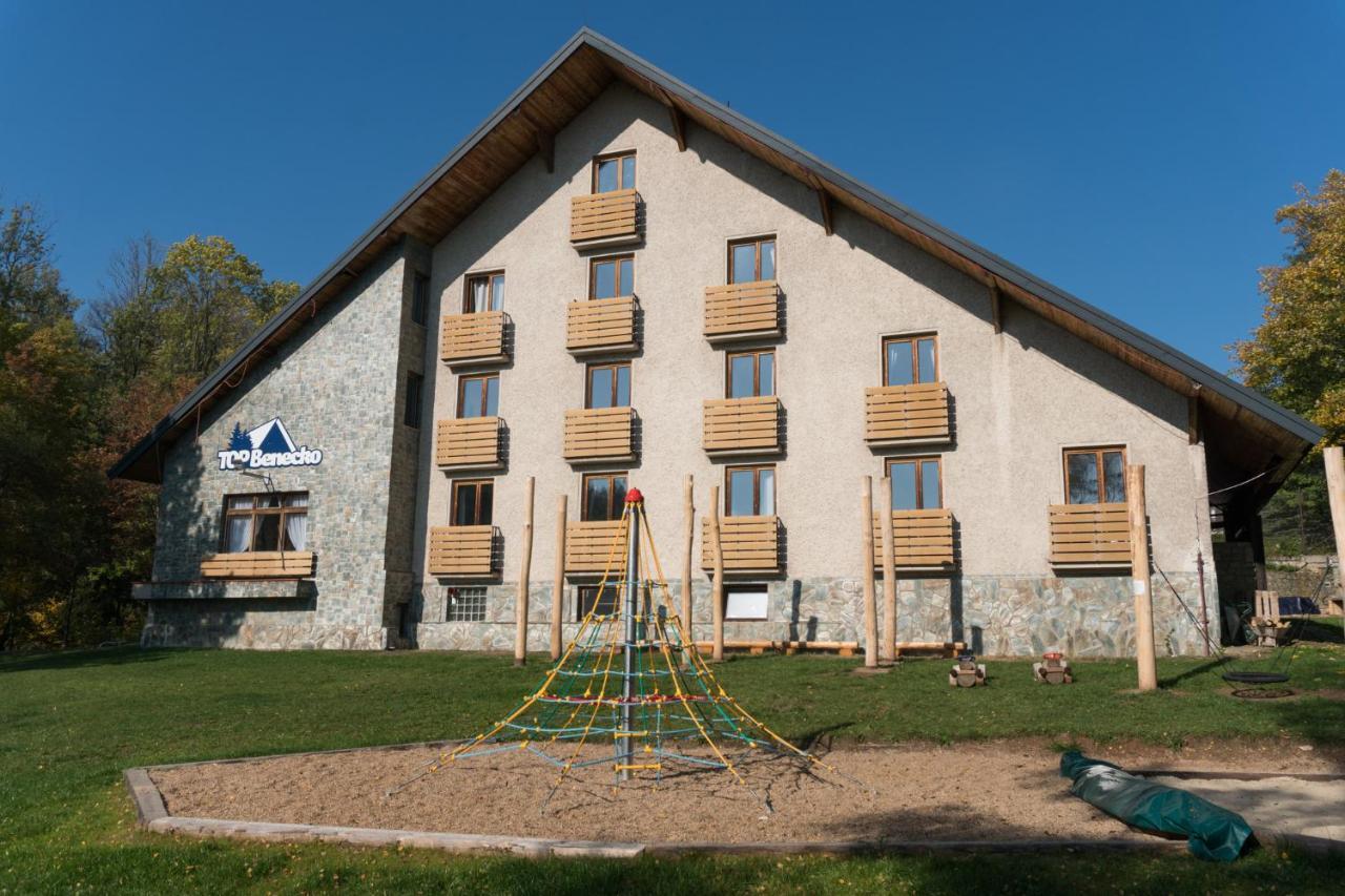 Profamily Hotel Top Бенецко Екстериор снимка